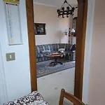 Iolly's House